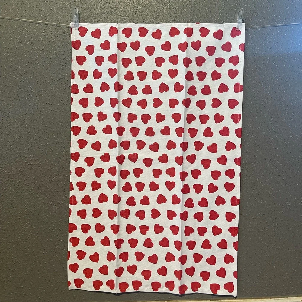Williams Sonoma Heart Towels, Set of 2